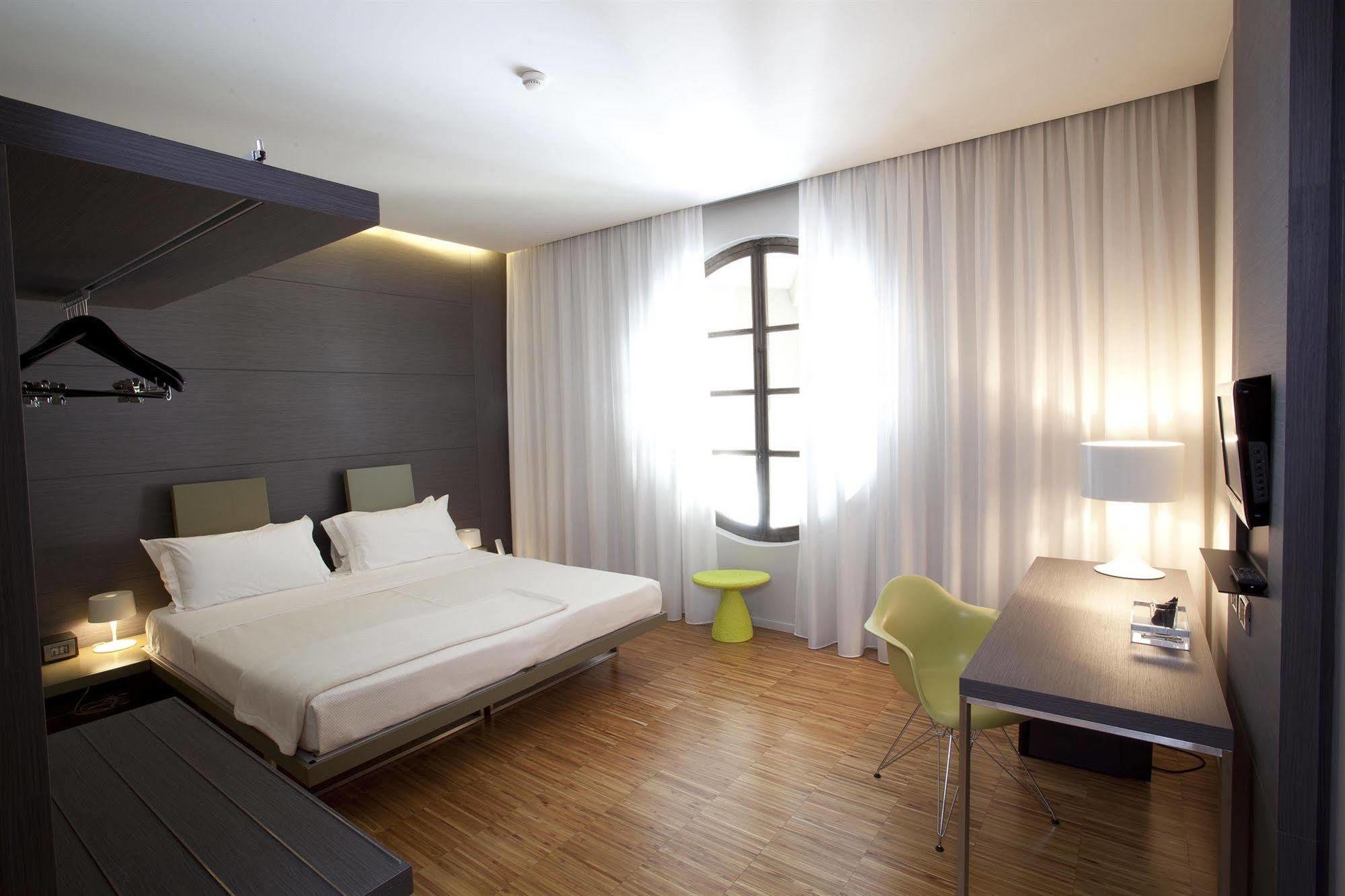 Alter Hotel Barge Bagian luar foto